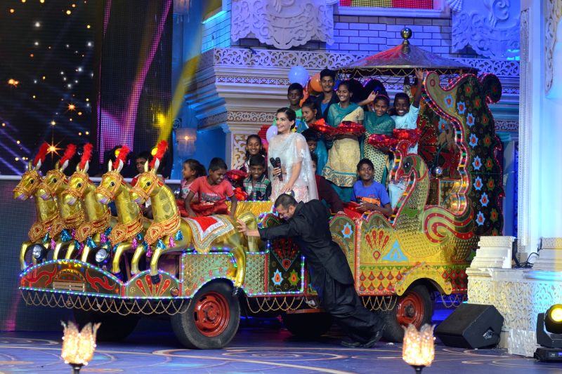 Actors Salman Khan, Sooman Kapoor during the Diwali shoot of Prem Ki Diwali for Life OK channel in Mumbai on Oct 19, 2015.