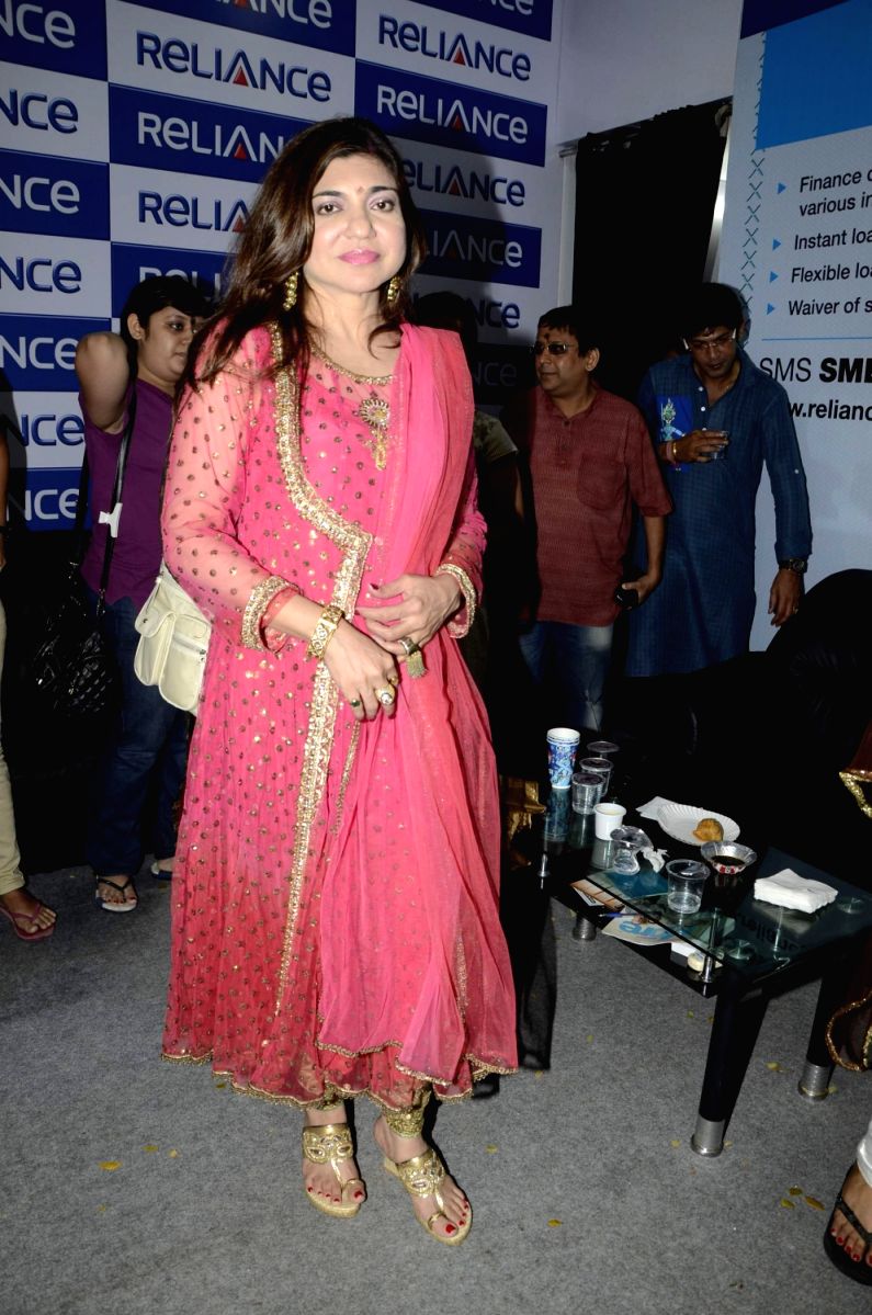 Sweet Alka Yagnik at the Puja Celebrations