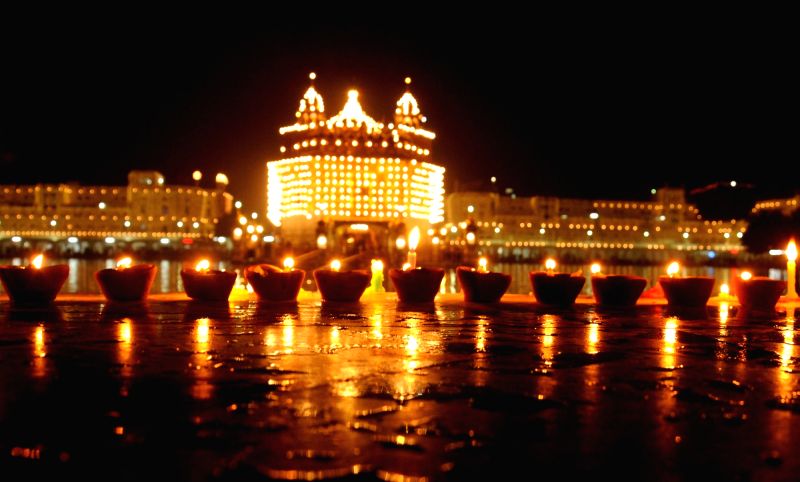 An illuminated Golden Temple on the eve of Diwali in Amritsar on Oct 29, 2016.