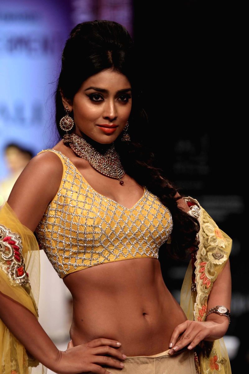 Shriya Saran rocking this look with  just the right accessories